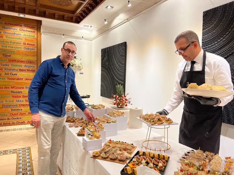 Table buffet traiteur mariage Table buffet traiteur mariage — présentation soignée à Paris